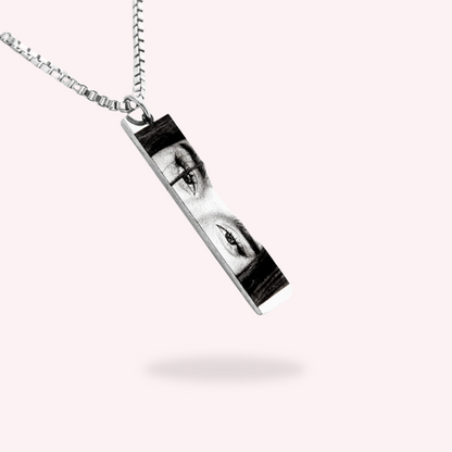 Collar personalizado con grabado de ojo